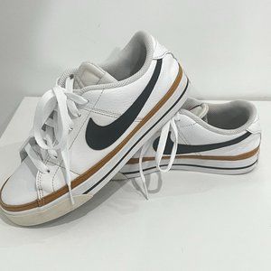 Nike Women's Court Legacy Shoes